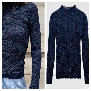 NWT! ZARA Navy Blue Crinkle Wrinkle Effect Long Sleeve Pleated Top size S